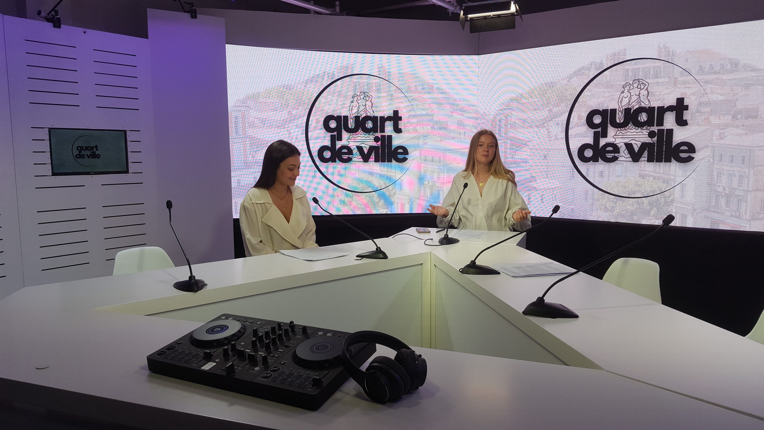 Studios-PM - LiveStream- Ecran led habillage du plateau
